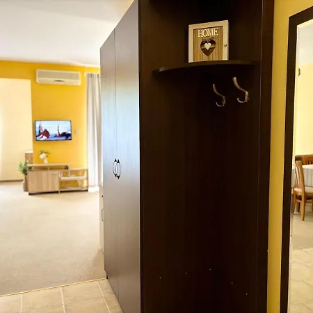 Palm Breeze Pool Retreat Apartment Varna