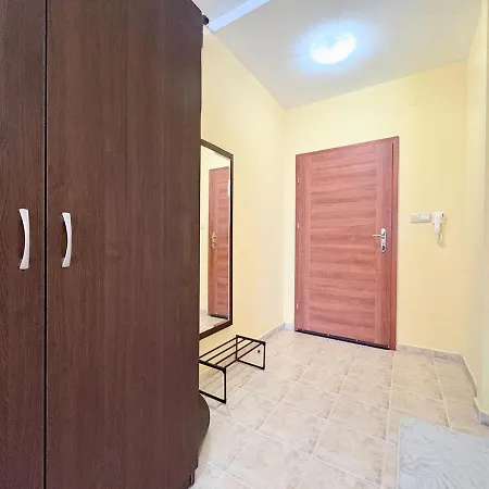 Palm Breeze Pool Retreat Apartament Varna